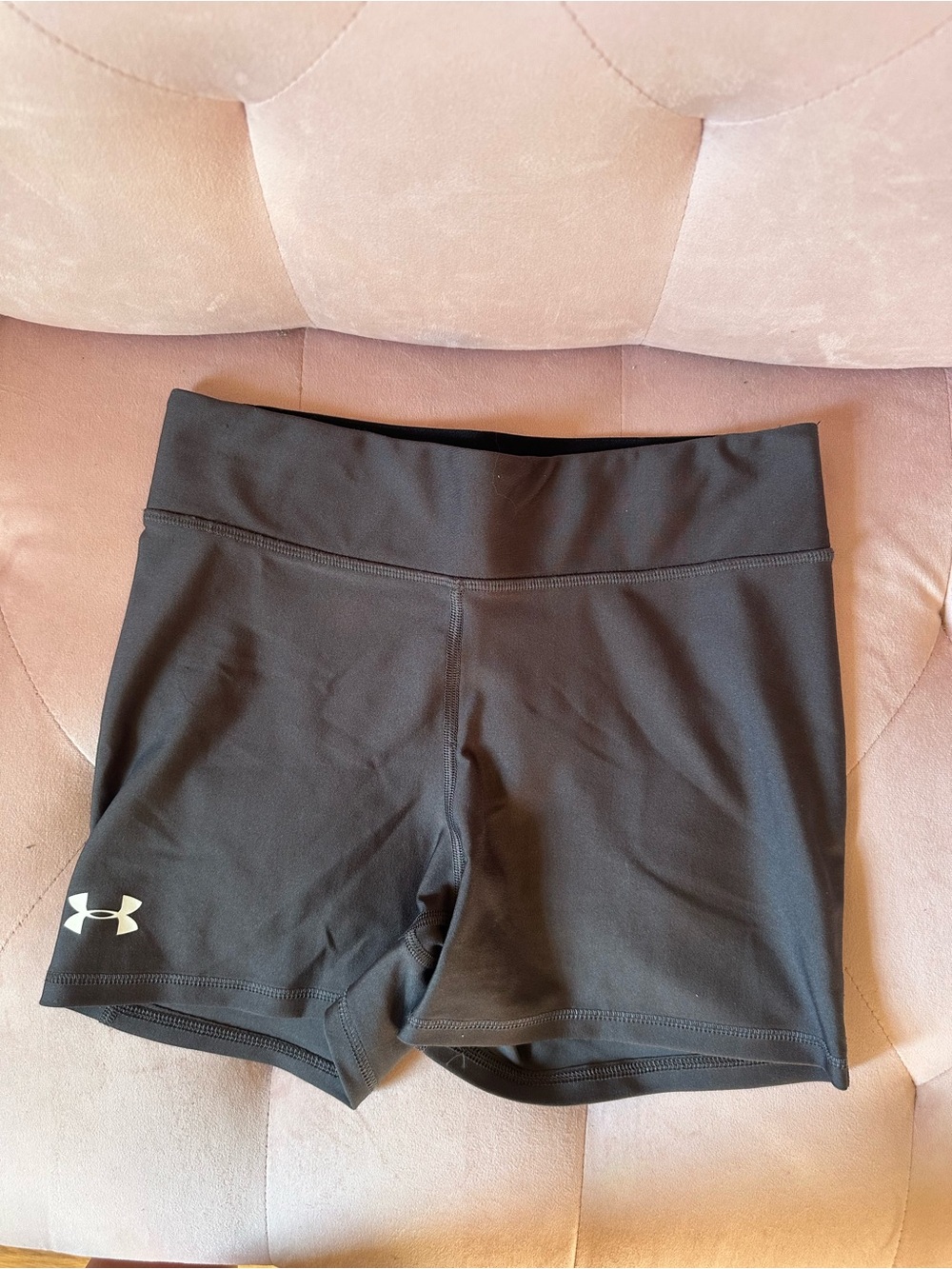 Gray under armour athletic shorts